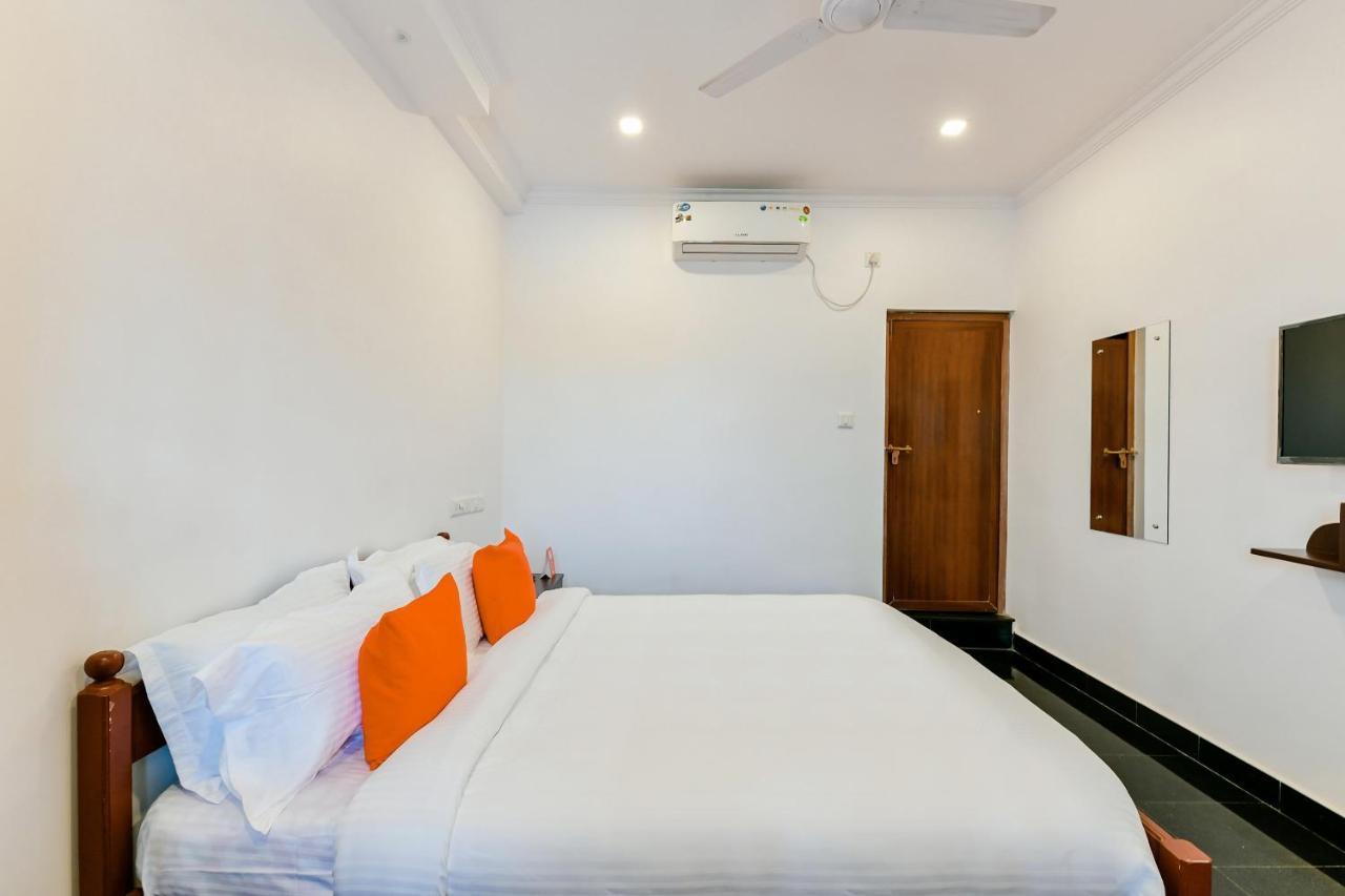 Spot On 39480 Vattekad Tourist Home Kakkanad Kültér fotó
